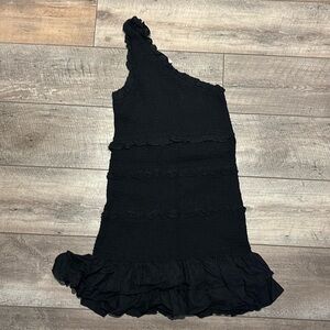 Adorable black one shoulder dress, like new